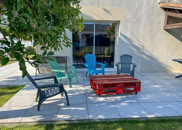 Du Moulin Girard 펜션